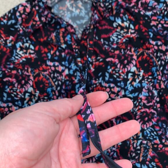 Sois Inspire Split Neck Printed Blouse Top Sz S - Picture 7 of 9